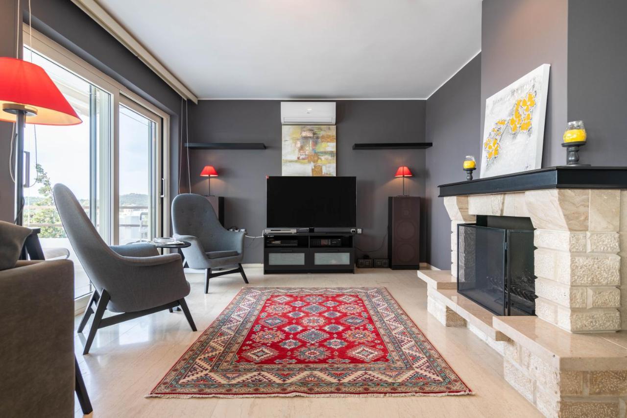 Sunlight House - Palatial Fully Equipped Apartment Near The Sea Ateny Zewnętrze zdjęcie